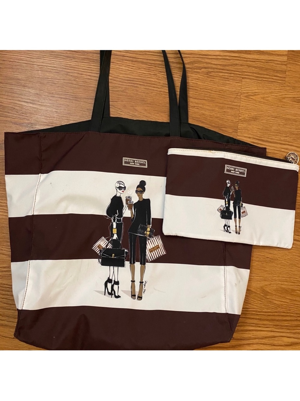 Henri Bendel Uptown Girls Reversible Shopper Tote with Matching Pouch EUC